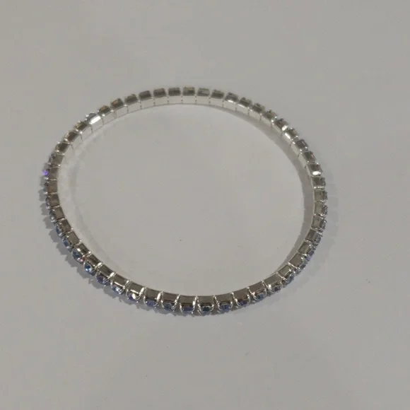 Elegant Silver tone Blue Color Stones Stretchy Bracelet Women's Fashion Jewelry - Picture 6 of 6